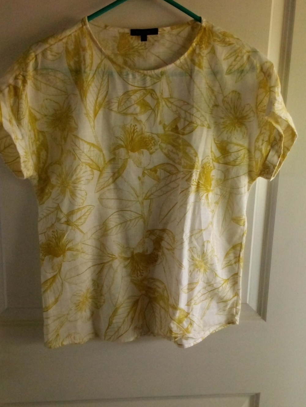 Women’s Floral Short-Sleeve Blouse in Yellow Linen